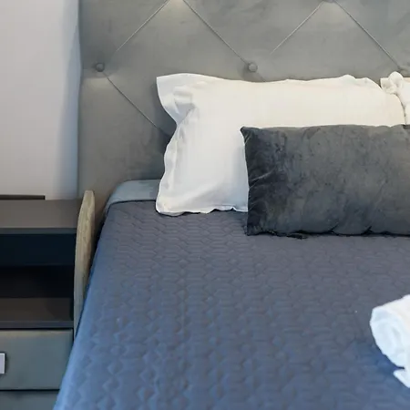 Studio Del Mar Beige *